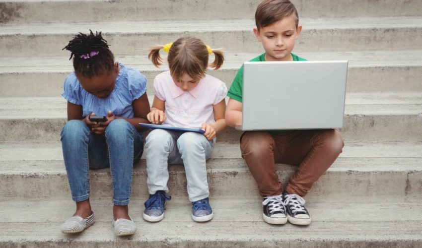 How-to-Break-Kids-Technology-Addiction-Featured-no-text-1024x683